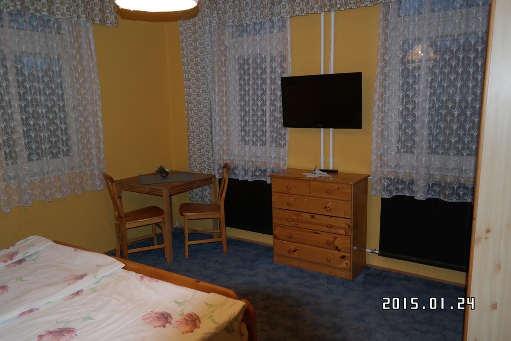 Hotel Kisecset-Vendeghaz Zimmer foto