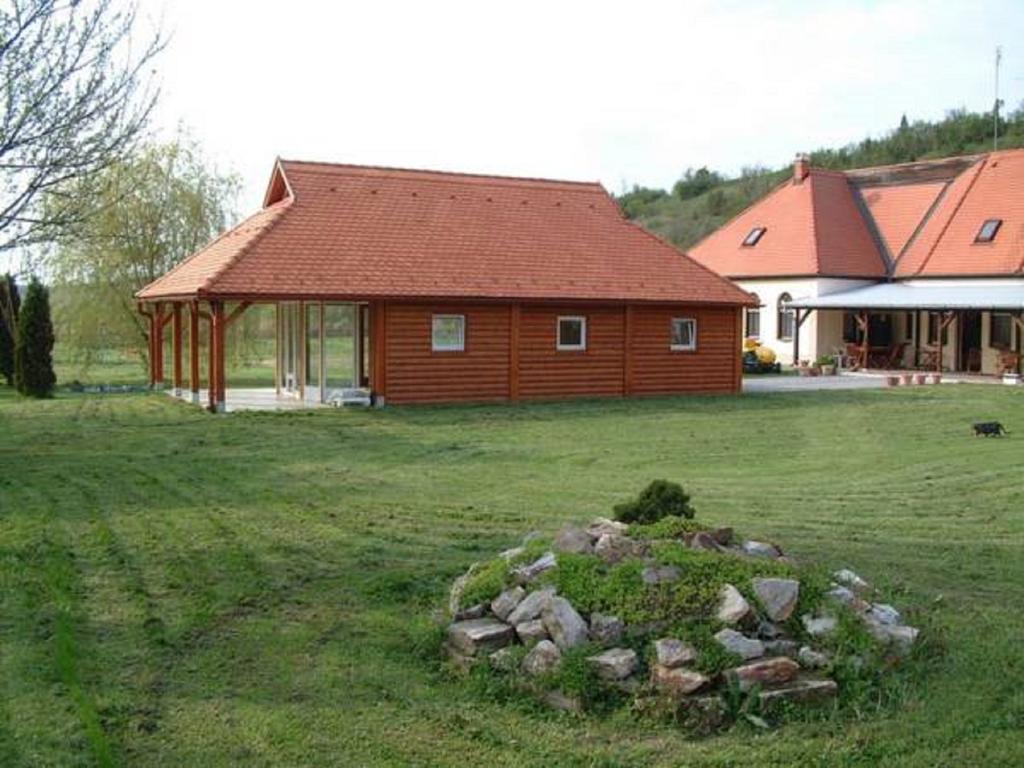 Hotel Kisecset-Vendeghaz Exterior foto