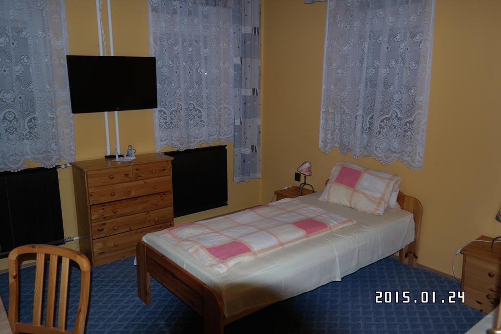 Hotel Kisecset-Vendeghaz Zimmer foto